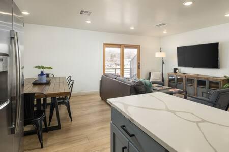 摩押Near Downtown Stylish 2Br With Amazing Patio - 6别墅 外观 照片